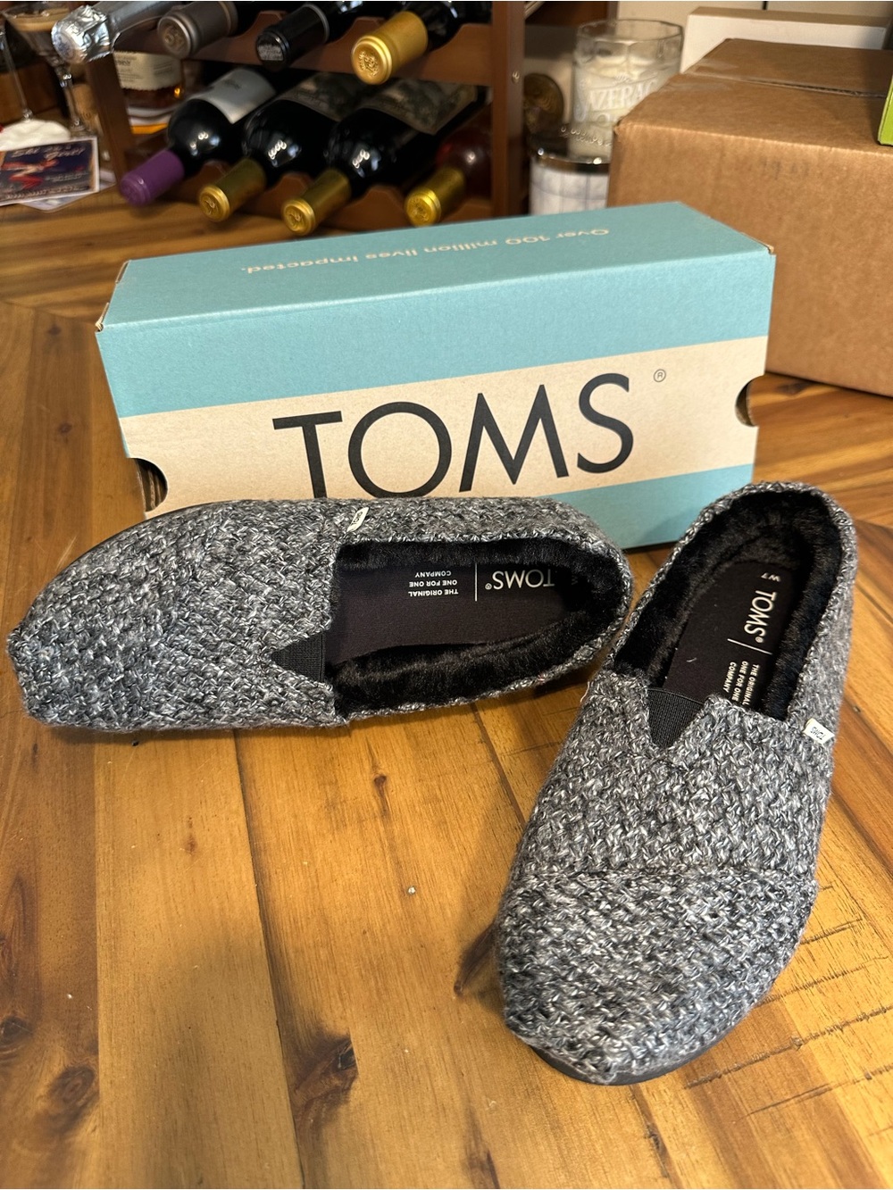 TOMS Alpargata Sweater Knit Faux Fur Slip On Shoes Women’s Size 7